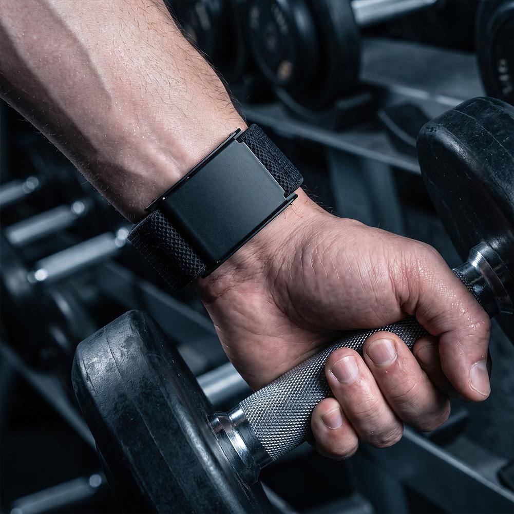Helio Strap Whoop 4.0ストラップアダプタ - Rugged Sport Strap のレビューと価格